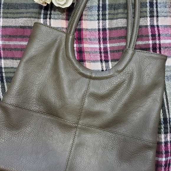 NWOT- Calais Olive Green Tote - Picture 7 of 9